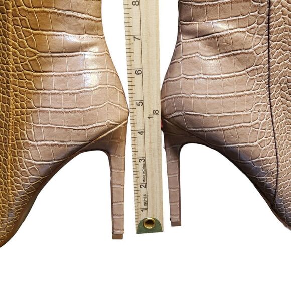 Nine West Nude‎ Embossed Faux Snake Heeled Booties Size 11 - Picture 5 of 11